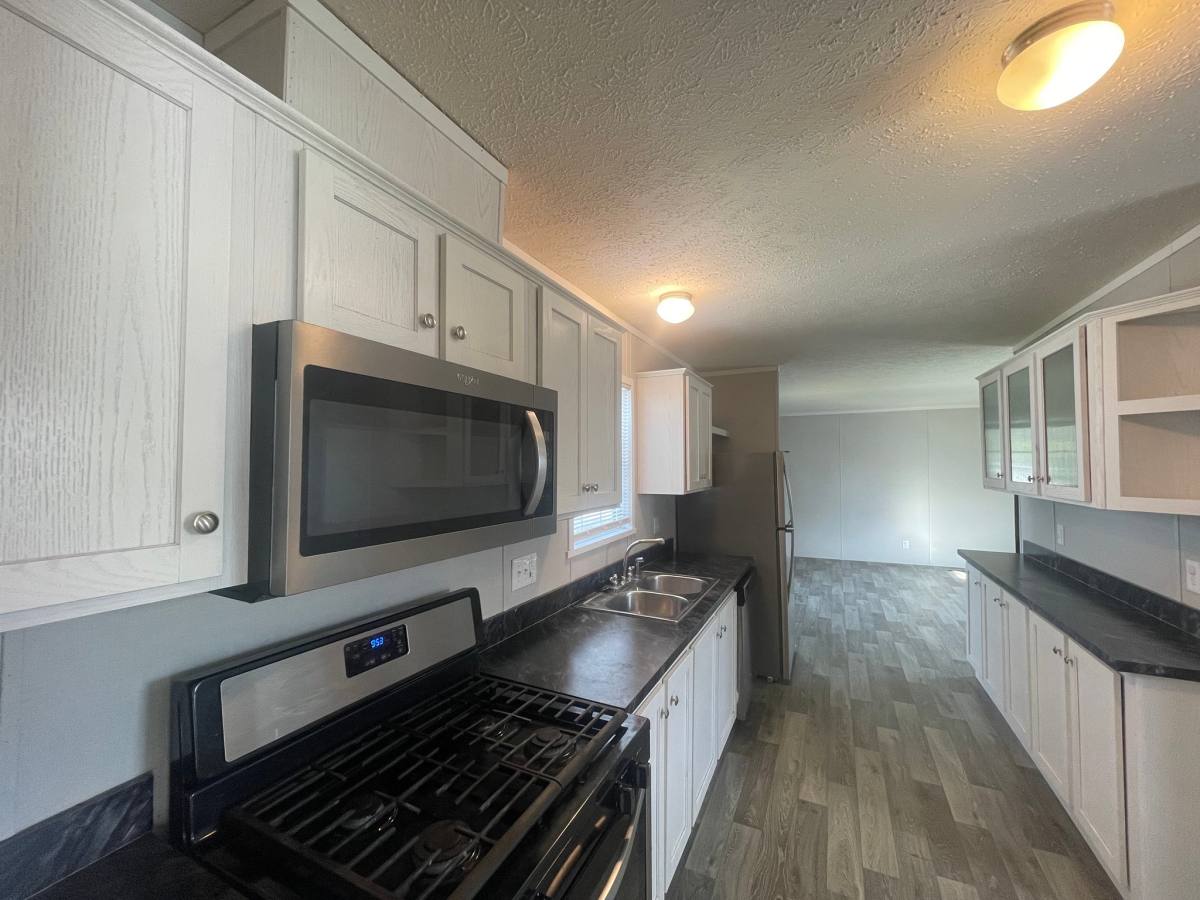 House for rent at 428 Laurel Leah, Oxford, MI 48371