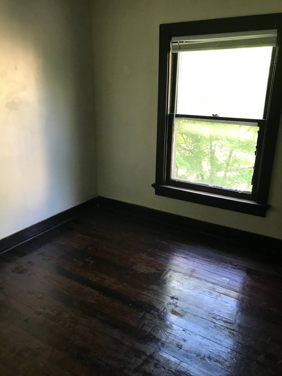 Apartment for rent at 118 Clay St #6, Dayton, OH 45402