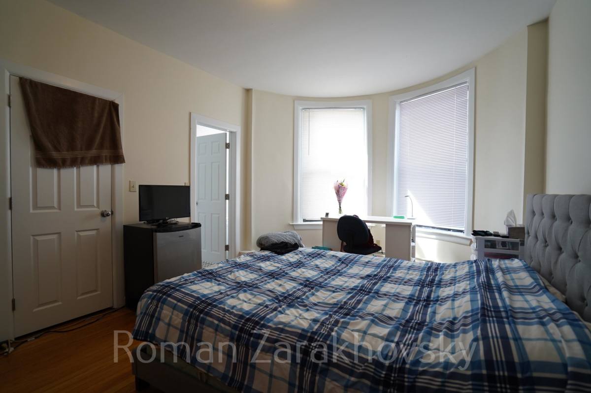Apartment for rent at 3 Sutherland Rd #2, Brighton, MA 02135
