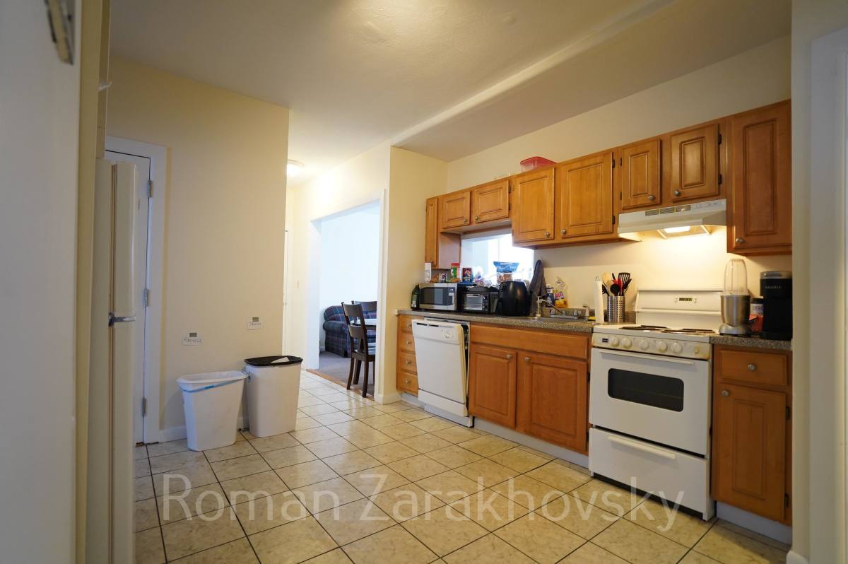 Apartment for rent at 3 Sutherland Rd #2, Brighton, MA 02135