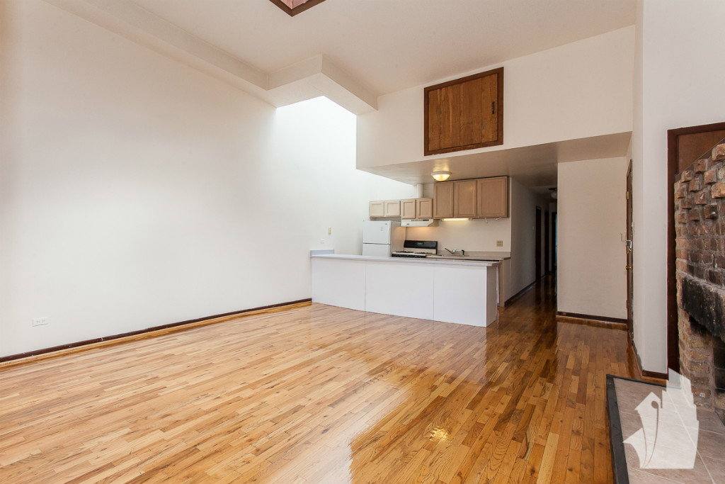 Apartment for rent at 2519 N Lincoln Ave, Chicago, IL 60614