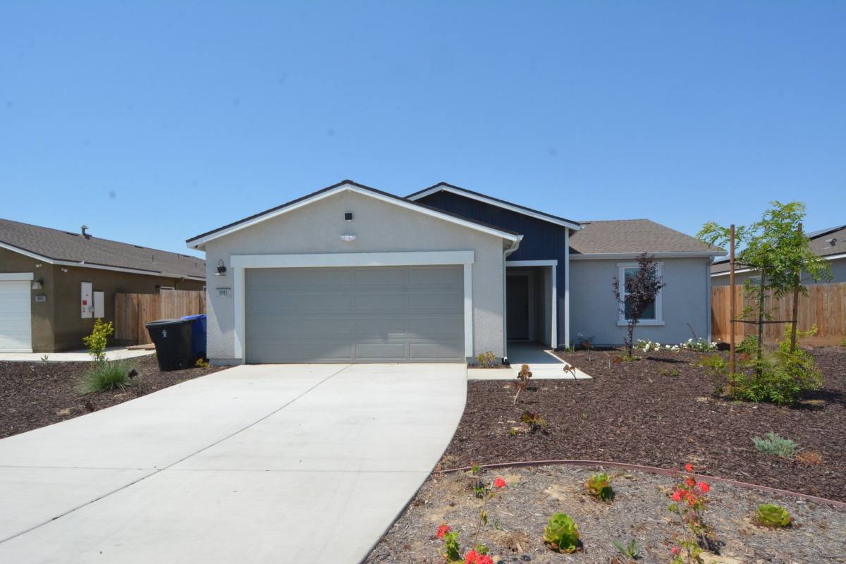 House for rent at 8911 Tristania Place, Bakersfield, CA 93311