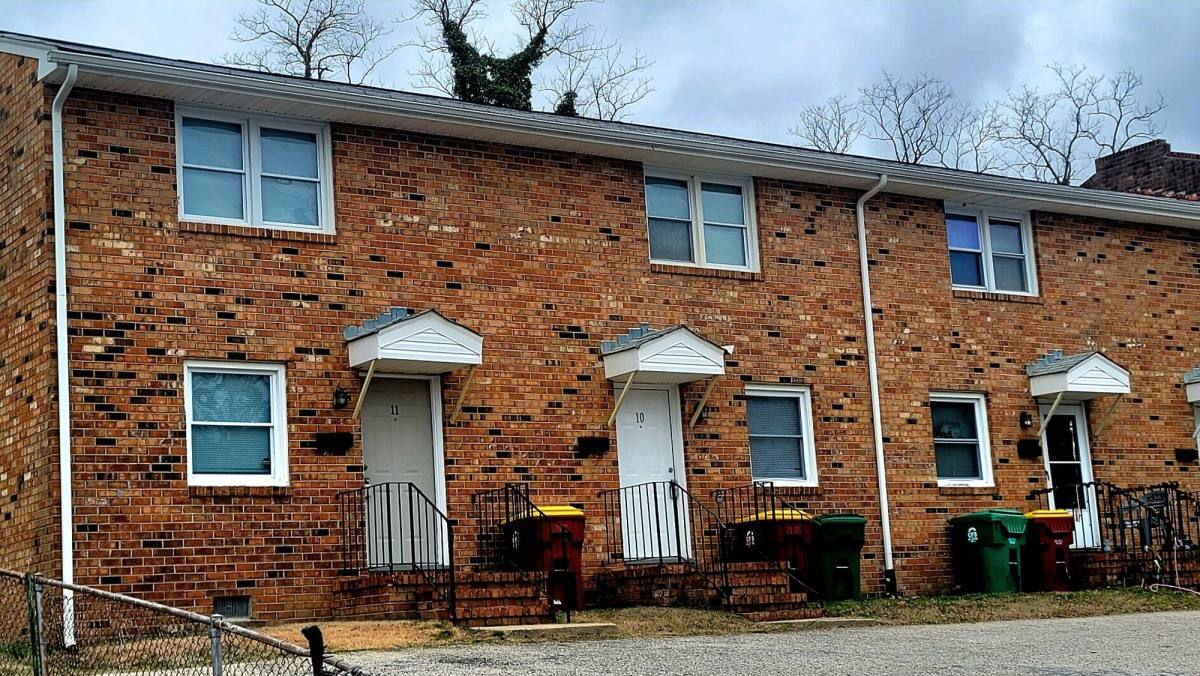 Townhouse for rent at 1516 W Clara St #8, Petersburg, VA 23803