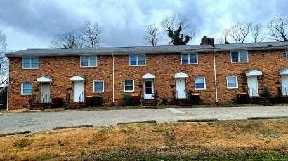 Townhouse for rent at 1516 W Clara St #8, Petersburg, VA 23803