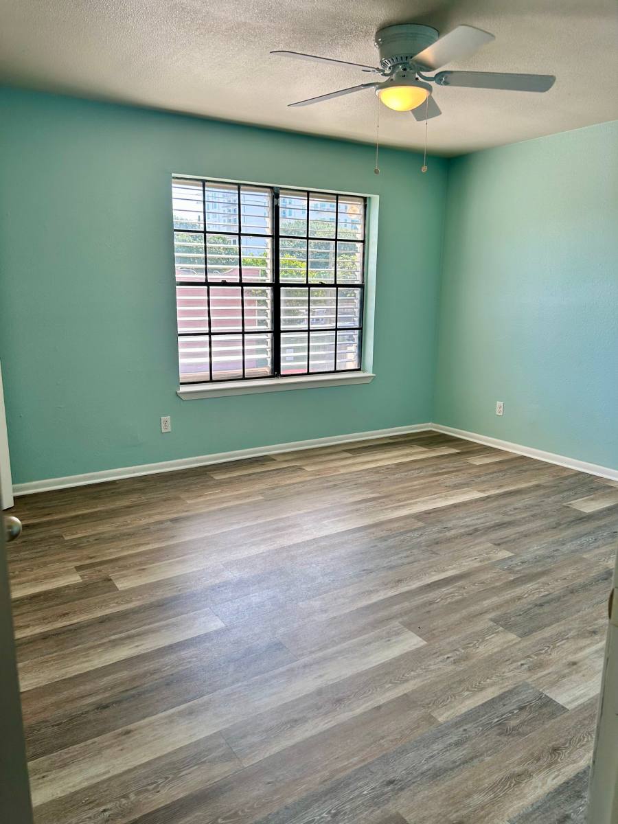 Apartment for rent at 711 7th St #5, Galveston, TX 77550