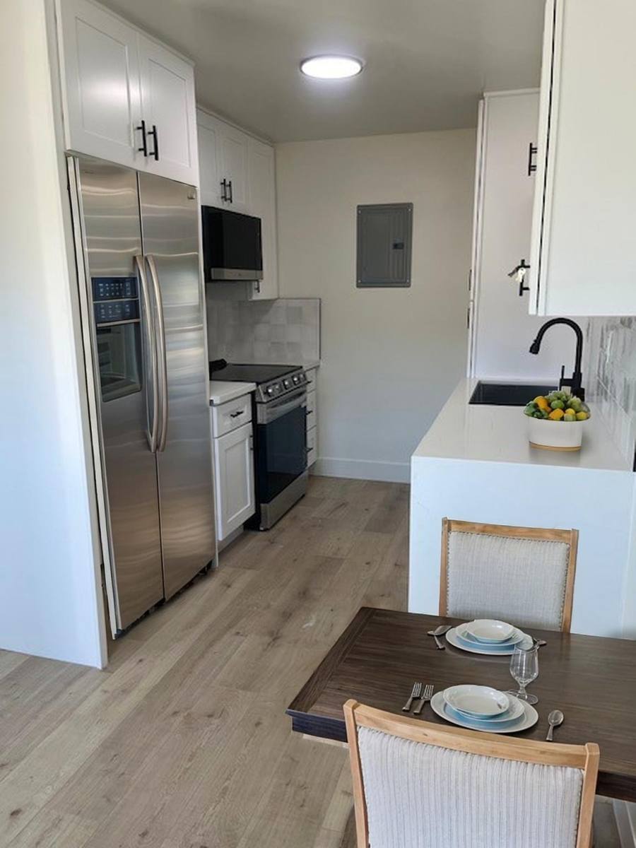 Townhouse for rent at 18881 Mora Kai #41, Huntington Beach, CA 92646