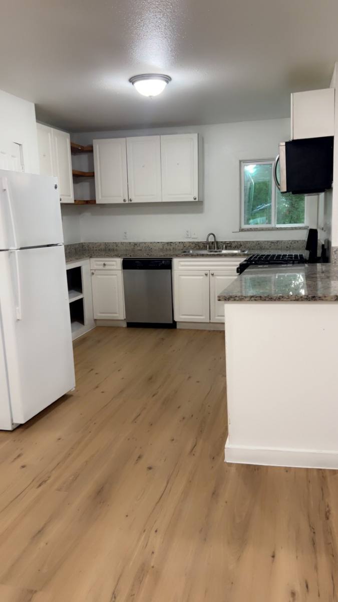 House for rent at 120 E Park Place Dr, Lancaster, TX 75134