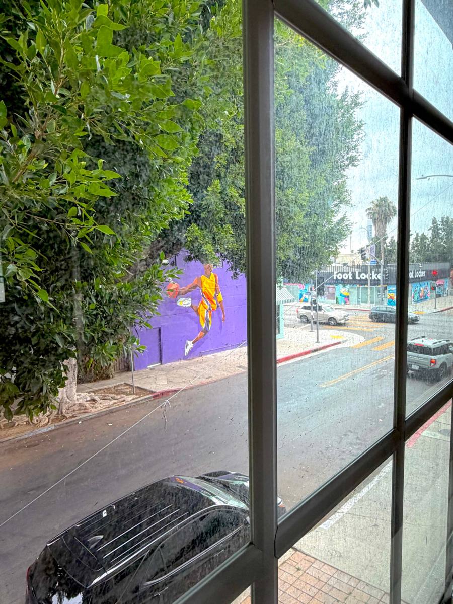Apartment for rent at 707 N Genesee Ave #7, Los Angeles, CA 90046