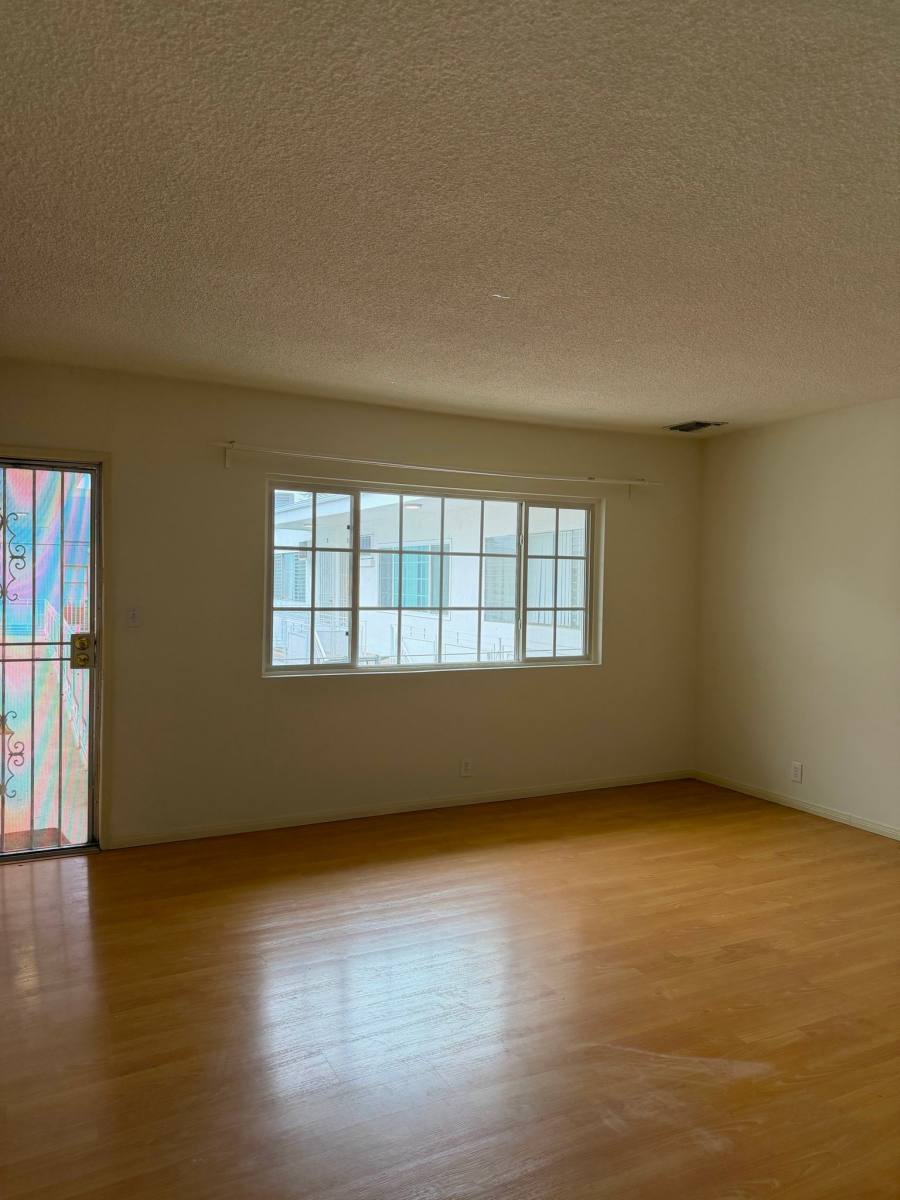 Apartment for rent at 707 N Genesee Ave #7, Los Angeles, CA 90046