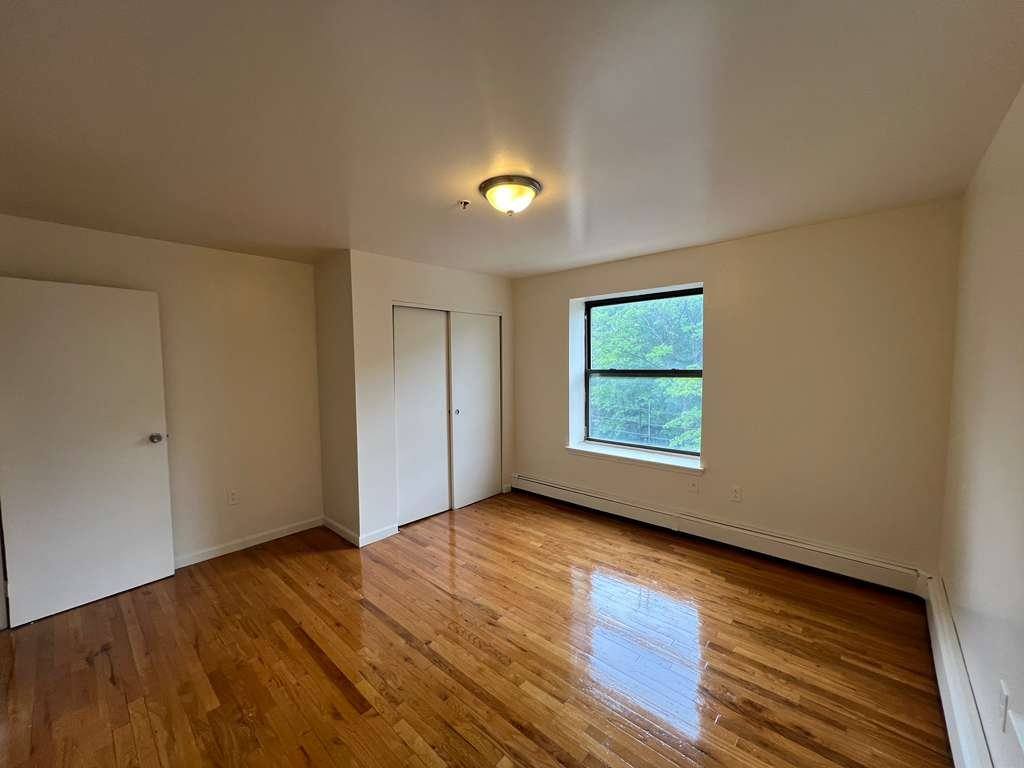 Apartment for rent at 503 Elizabeth Ave #6B, Newark, NJ 07112