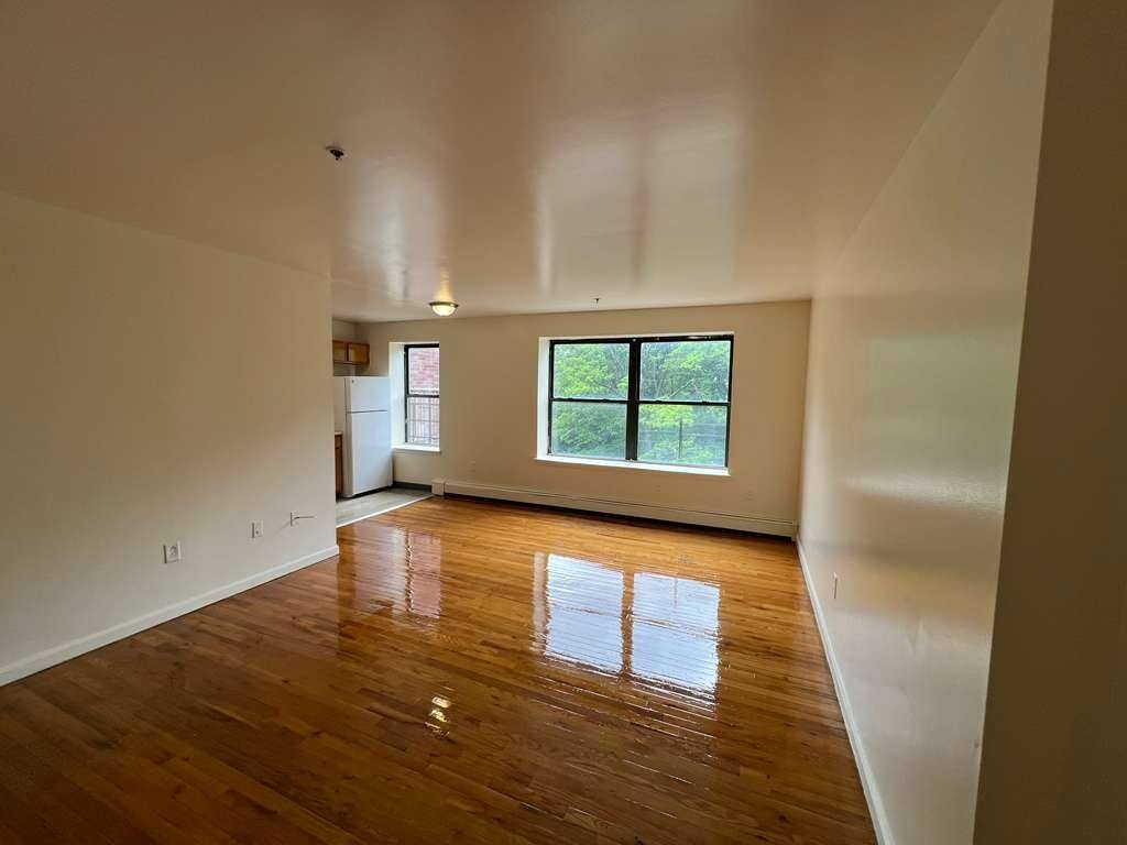 Apartment for rent at 503 Elizabeth Ave #6B, Newark, NJ 07112