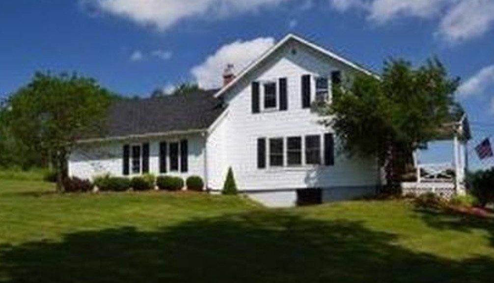 House for rent at 2432 Glenwood Rd, Vestal, NY 13850