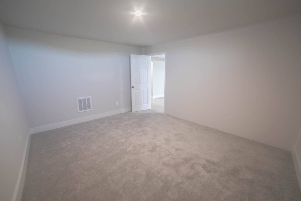 House for rent at 9080 Piney Mountain Rd, Warrenton, VA 20186