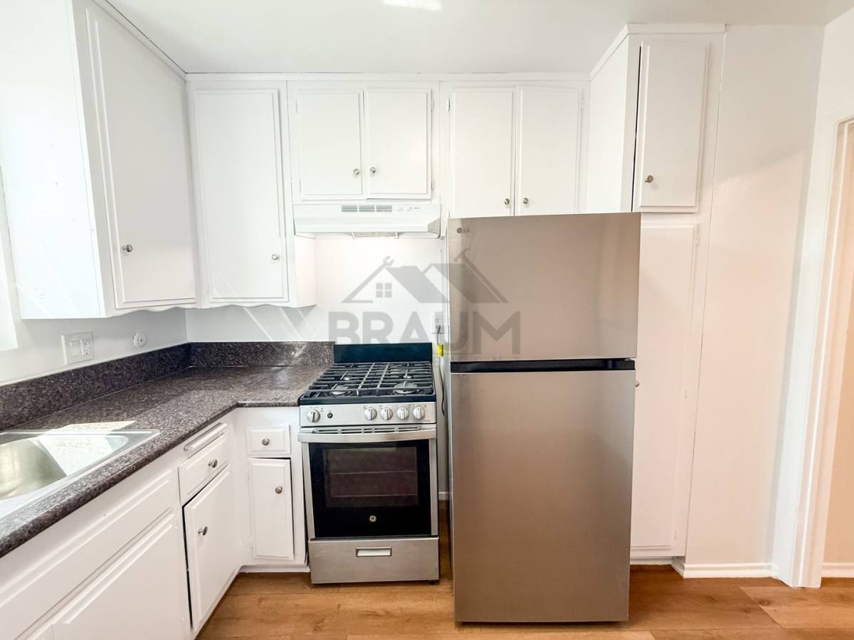Apartment for rent at 18350 Napa St #27, Northridge, CA 91325
