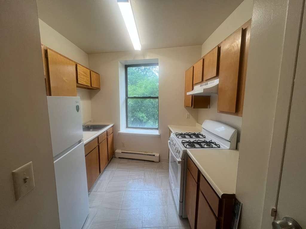 Apartment for rent at 3 Mapes Ave #3D, Newark, NJ 07112