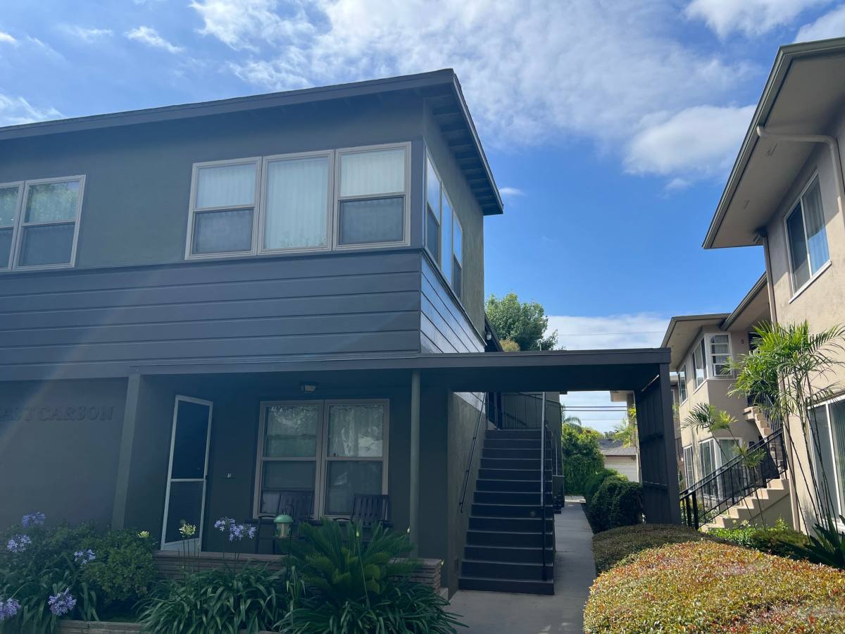 Apartment for rent at 722 E Carson St #4, Long Beach, CA 90807
