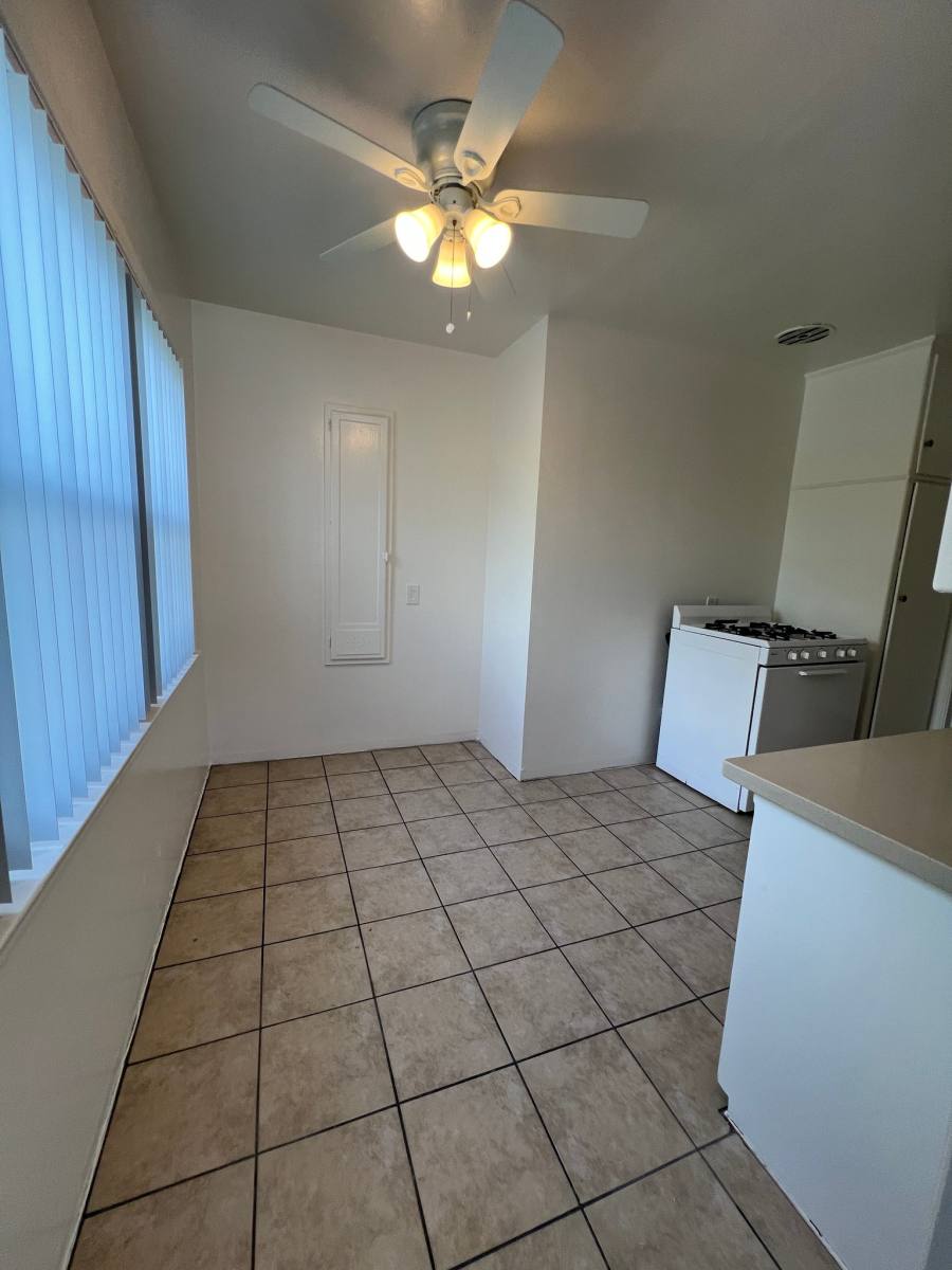 Apartment for rent at 722 E Carson St #4, Long Beach, CA 90807
