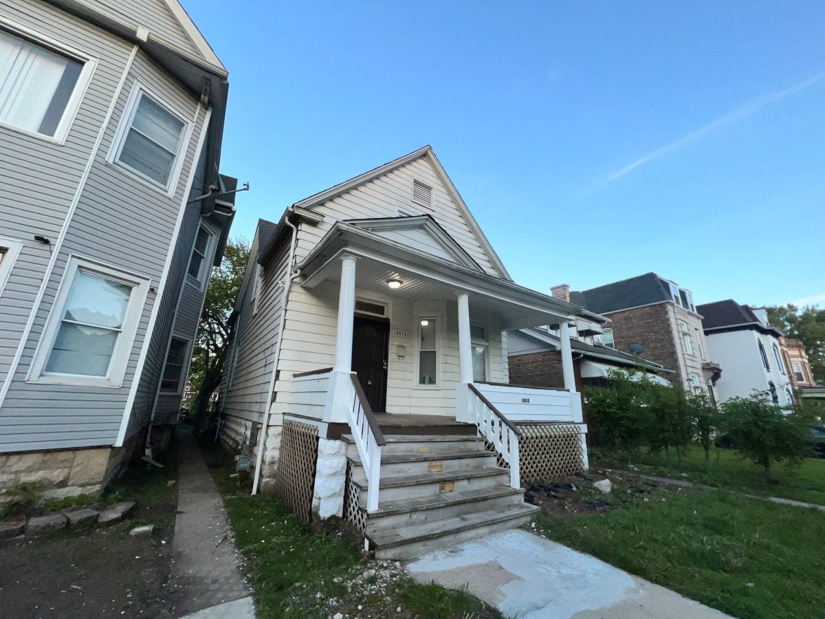 House for rent at 12015 S Stewart Ave, Chicago, IL 60628