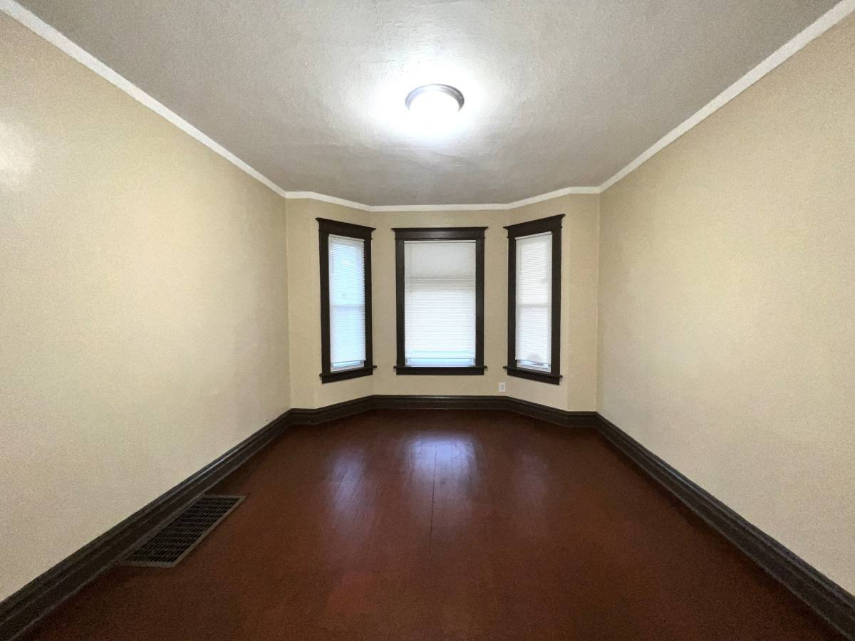 House for rent at 12015 S Stewart Ave, Chicago, IL 60628