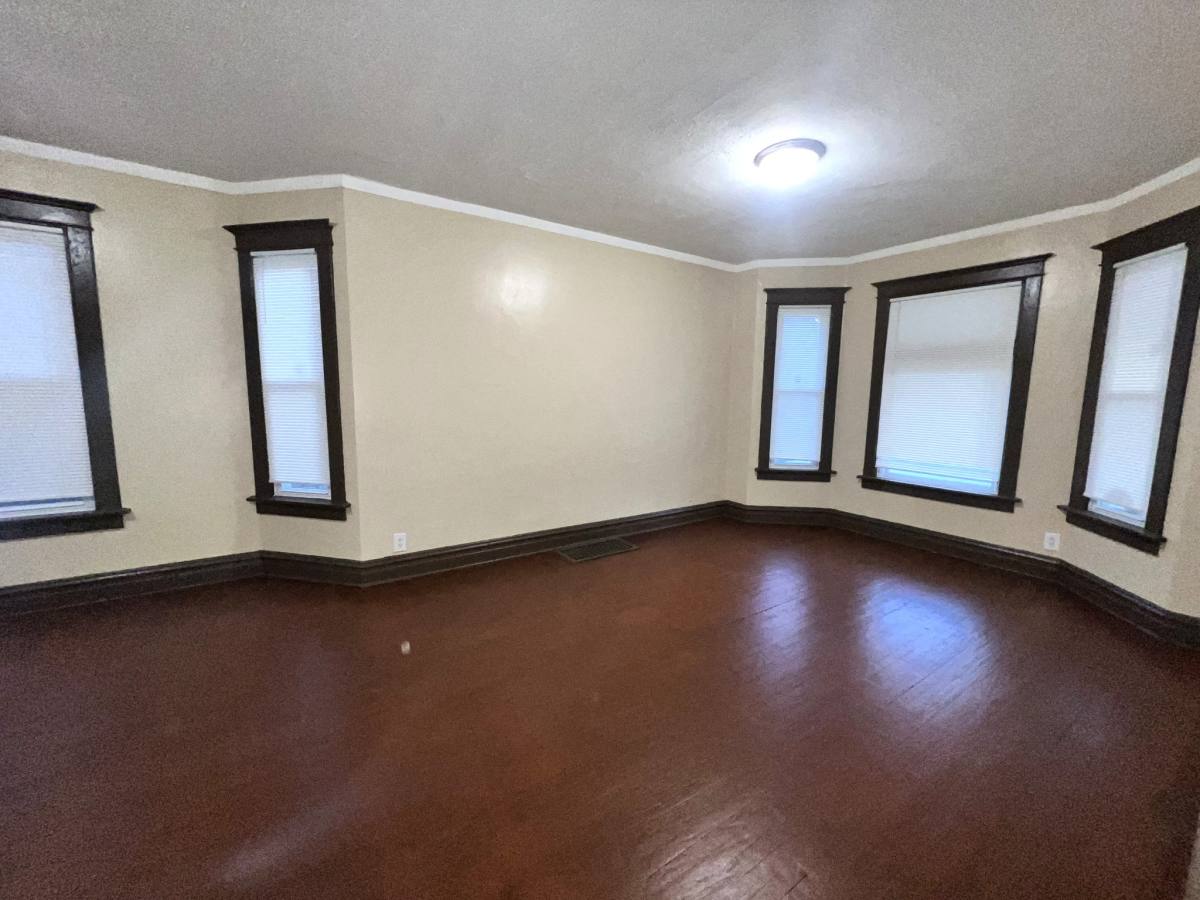 House for rent at 12015 S Stewart Ave, Chicago, IL 60628