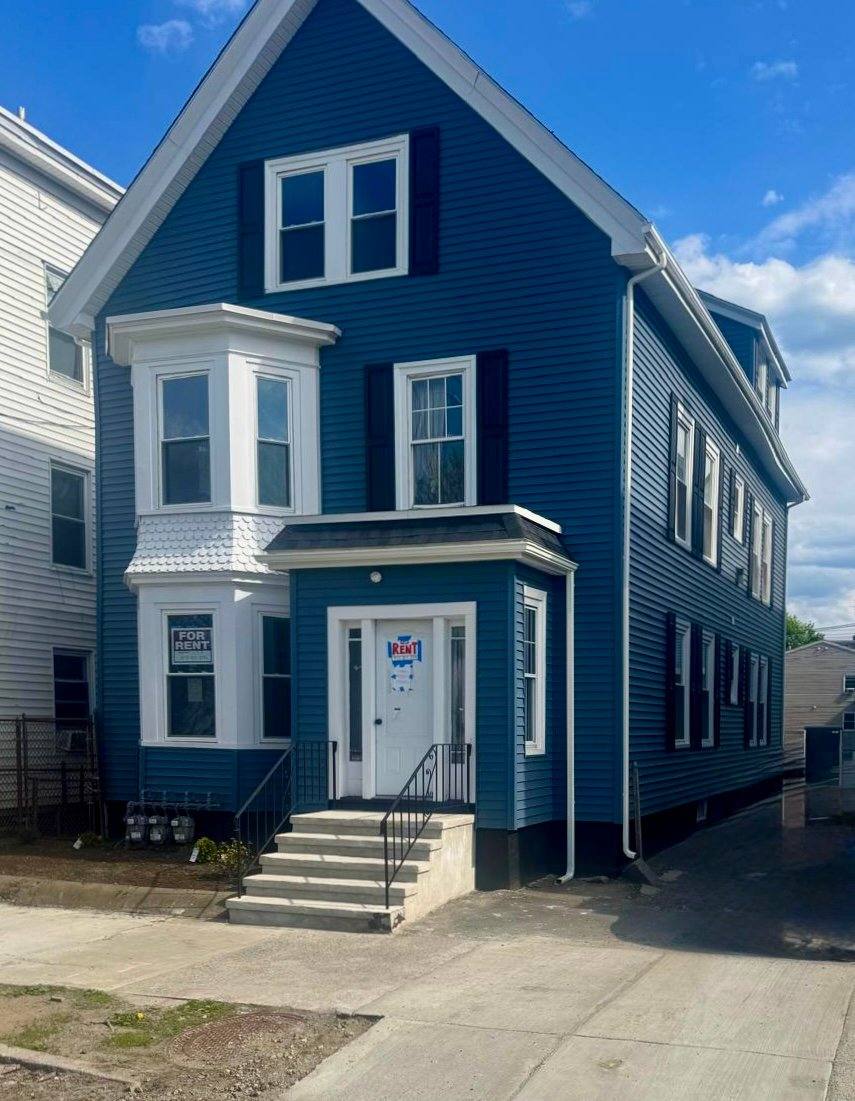 Apartment for rent at 140 S Common St #3, Lynn, MA 01902