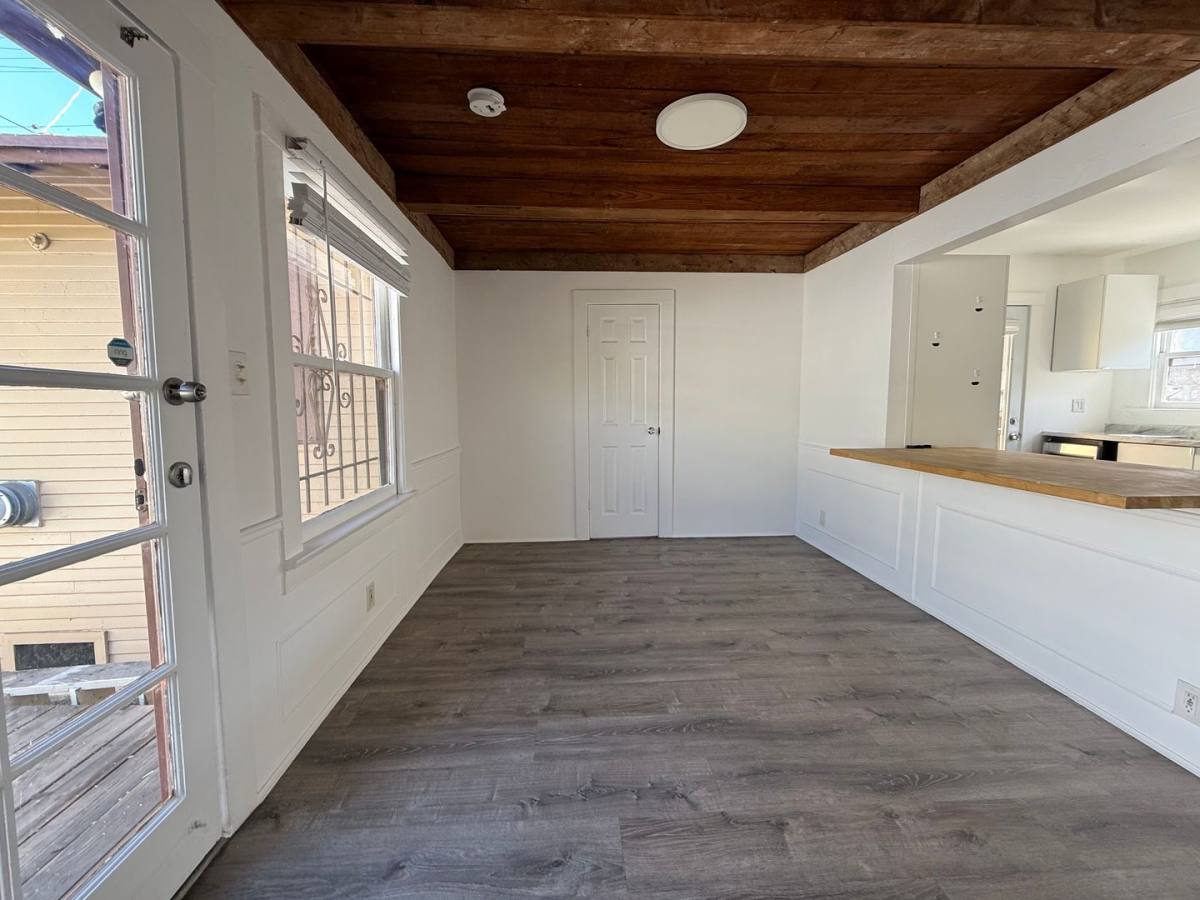 Apartment for rent at 6028 Eleanor Ave, Los Angeles, CA 90038