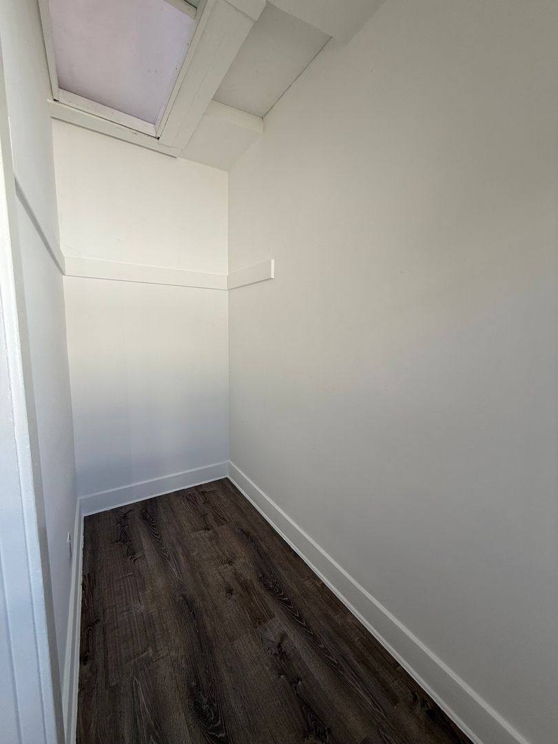 Apartment for rent at 6028 Eleanor Ave, Los Angeles, CA 90038