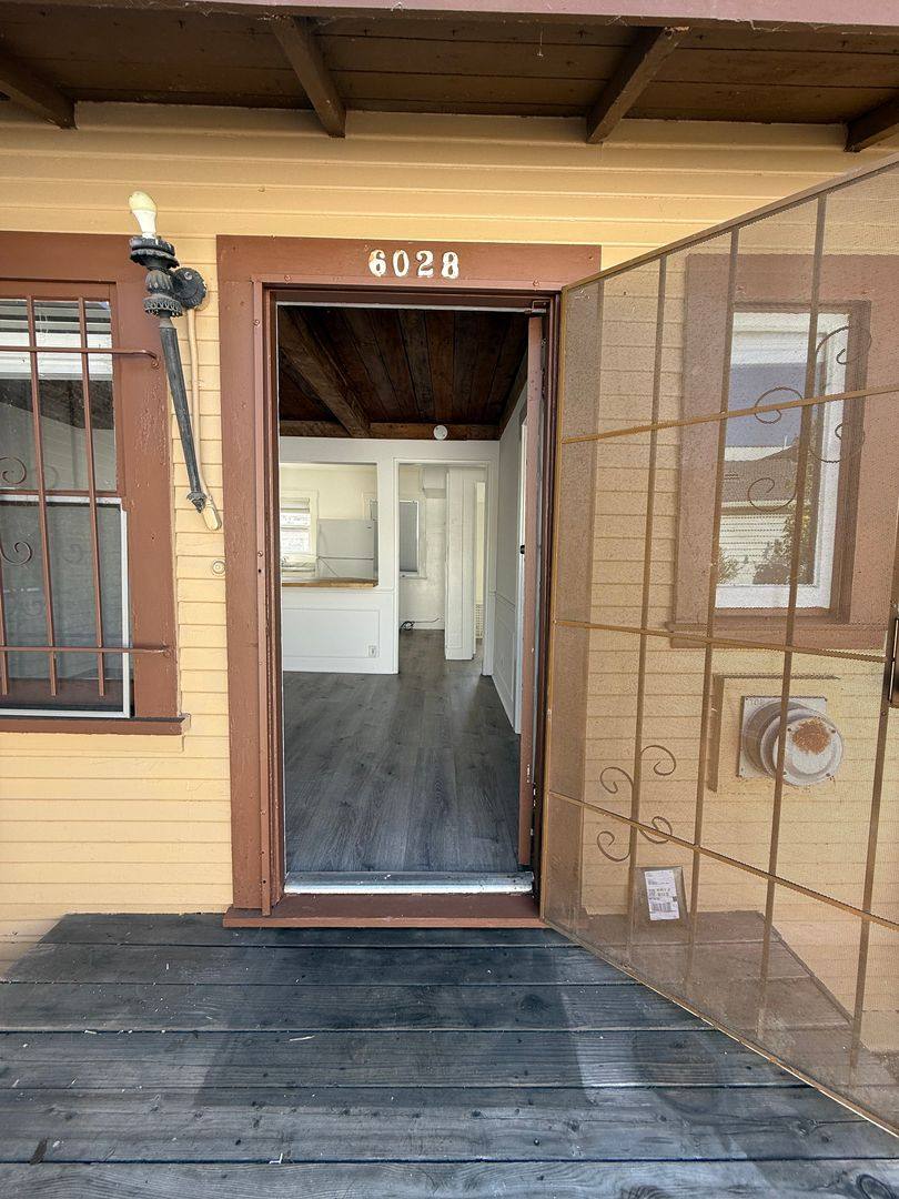 Apartment for rent at 6028 Eleanor Ave, Los Angeles, CA 90038