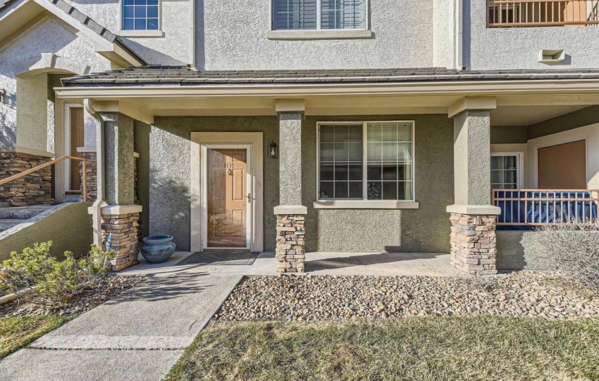 Condo for rent at 22520 E Ontario Dr #101, Aurora, CO 80016