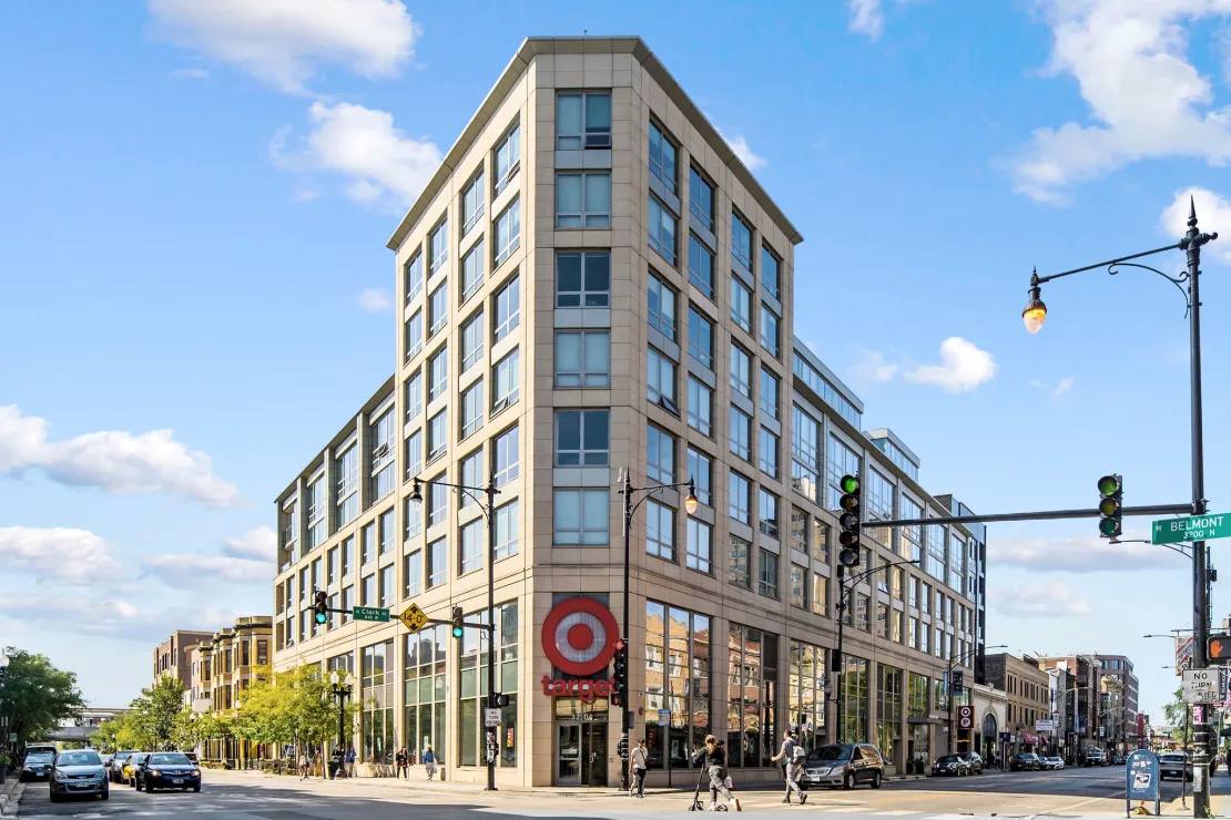 Apartment for rent at 3218 N Clark St, Chicago, IL 60657