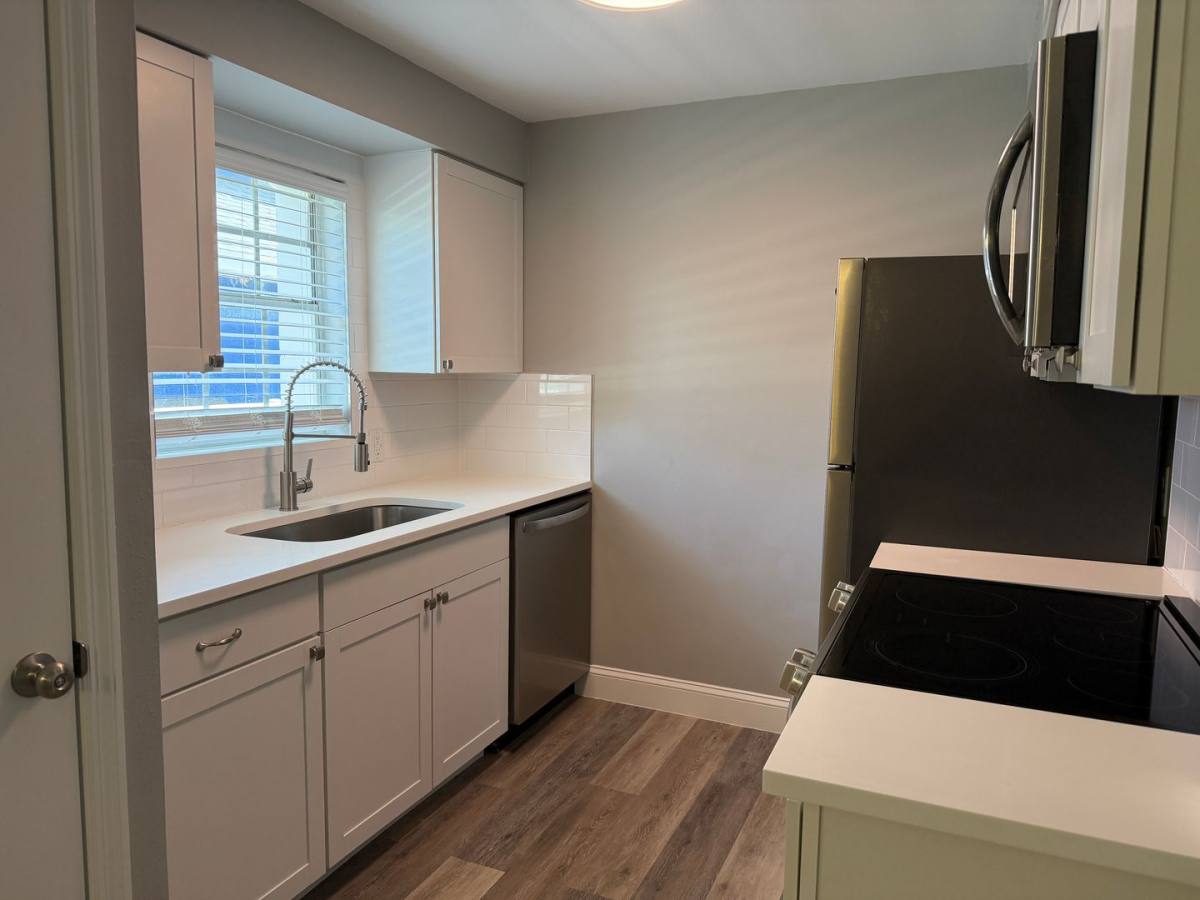 Apartment for rent at 420 S Palmetto St, Leesburg, FL 34748