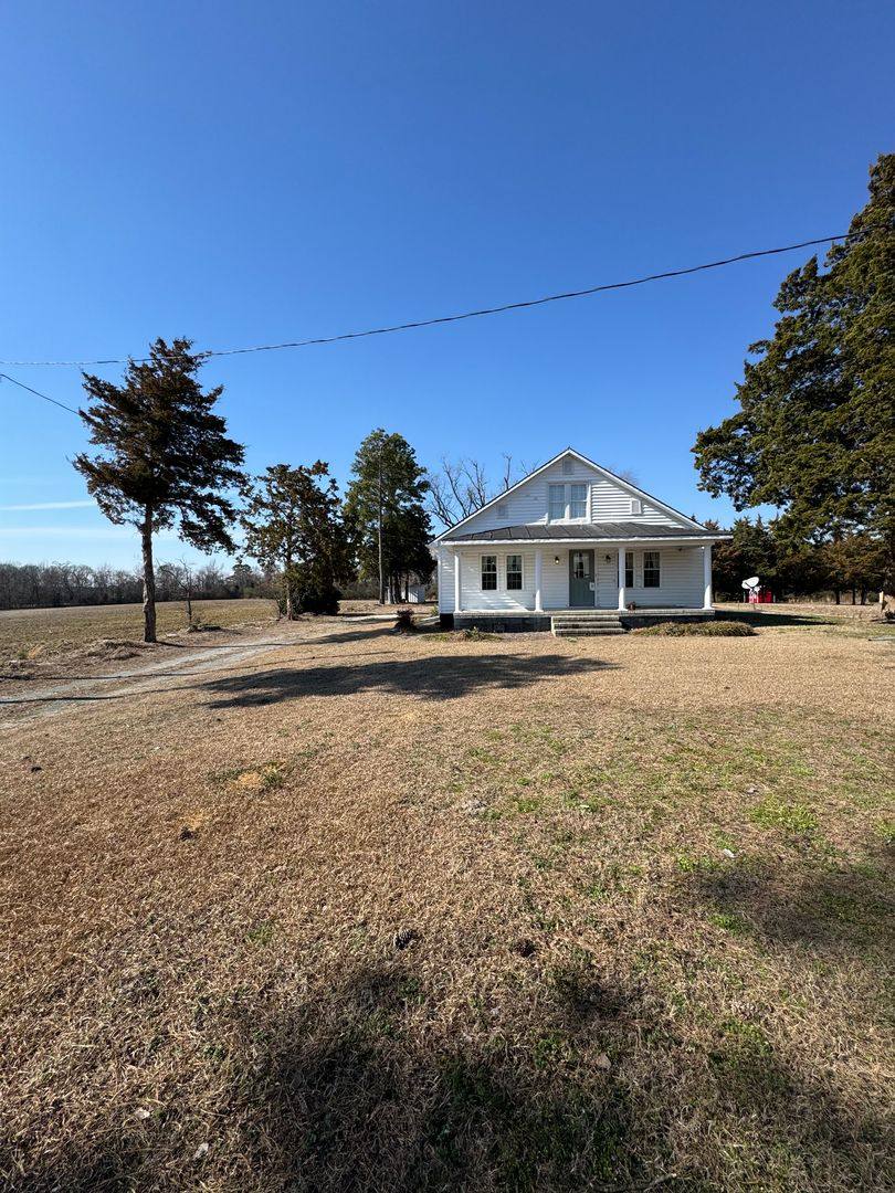 House for rent at 4926 Brothers Rd, La Grange, NC 28551