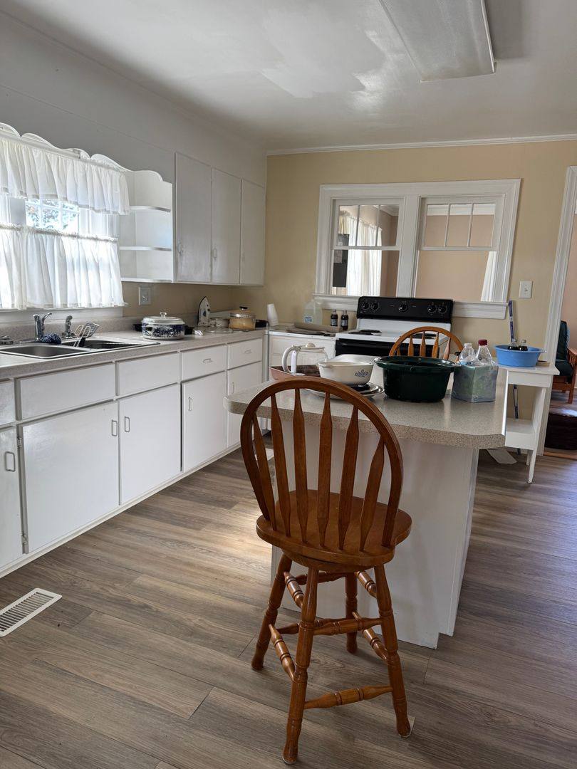 House for rent at 4926 Brothers Rd, La Grange, NC 28551