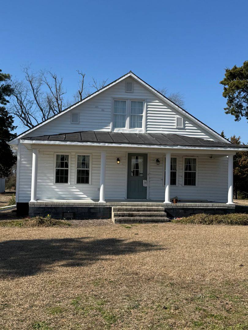 House for rent at 4926 Brothers Rd, La Grange, NC 28551