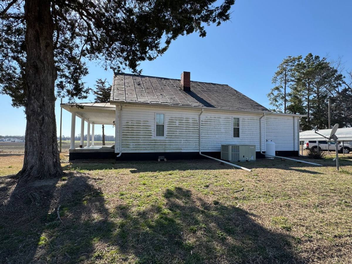 House for rent at 4926 Brothers Rd, La Grange, NC 28551