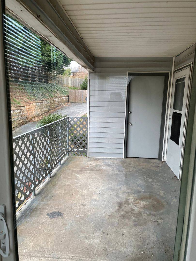 Apartment for rent at 310 Forrest Ave, Gainesville, GA 30501