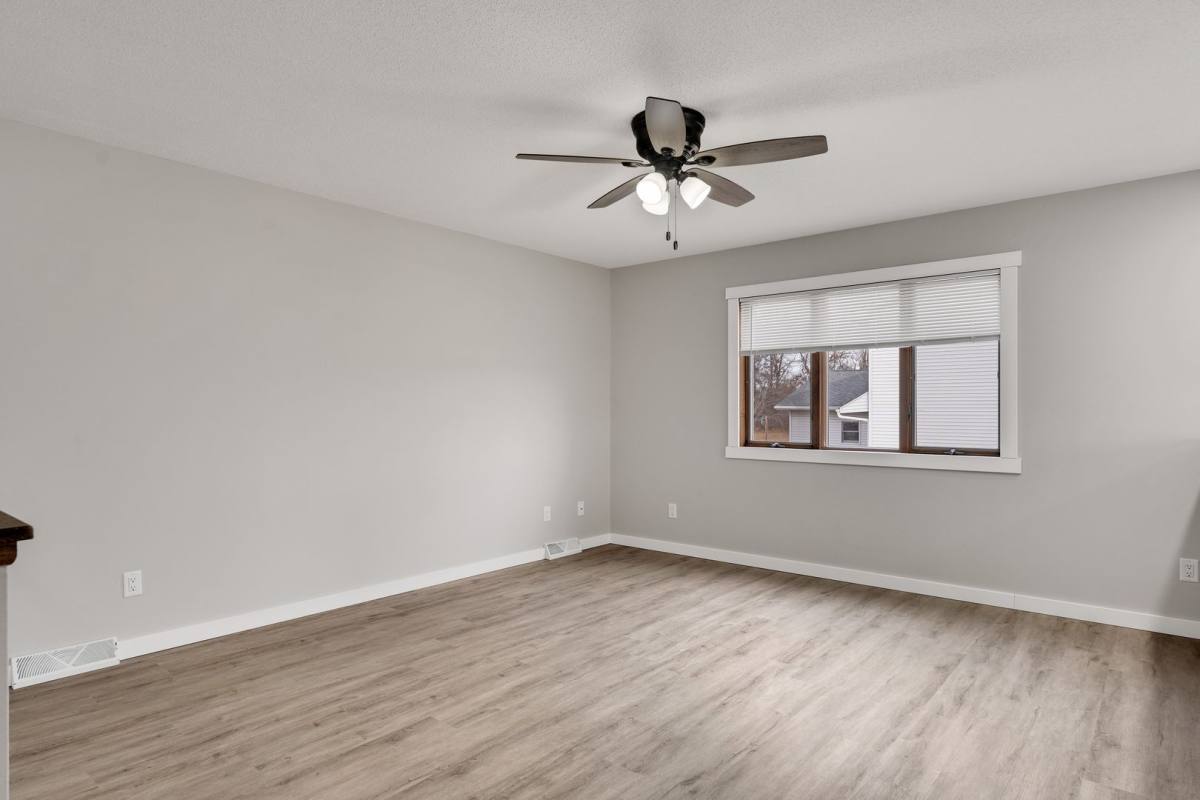 Apartment for rent at 705-707 Cardinal Ave, Rockland, WI 54653