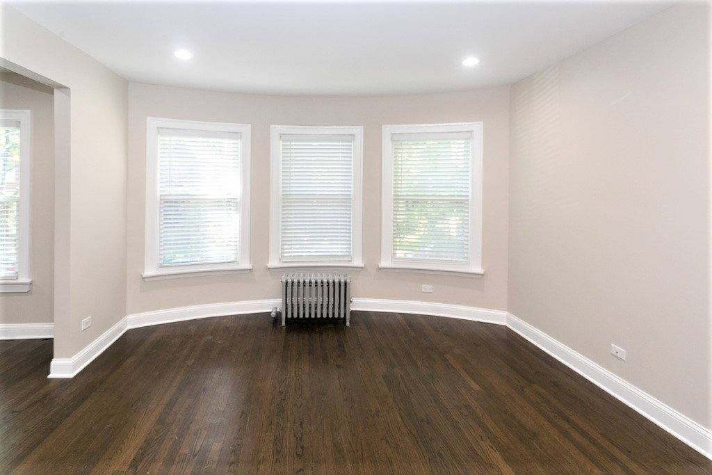 Apartment for rent at 1432 W Farragut Ave, Chicago, IL 60640