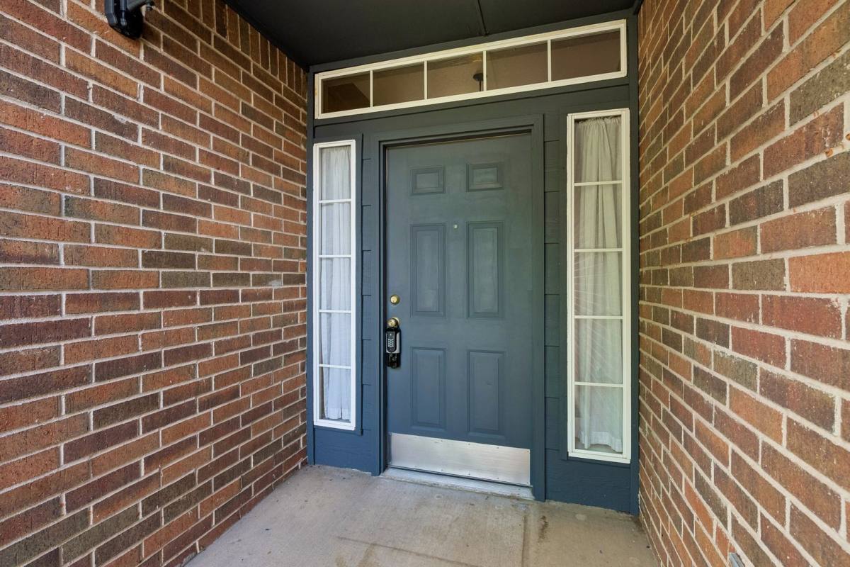 House for rent at 1708 Creekside Court, Norman, OK 73071