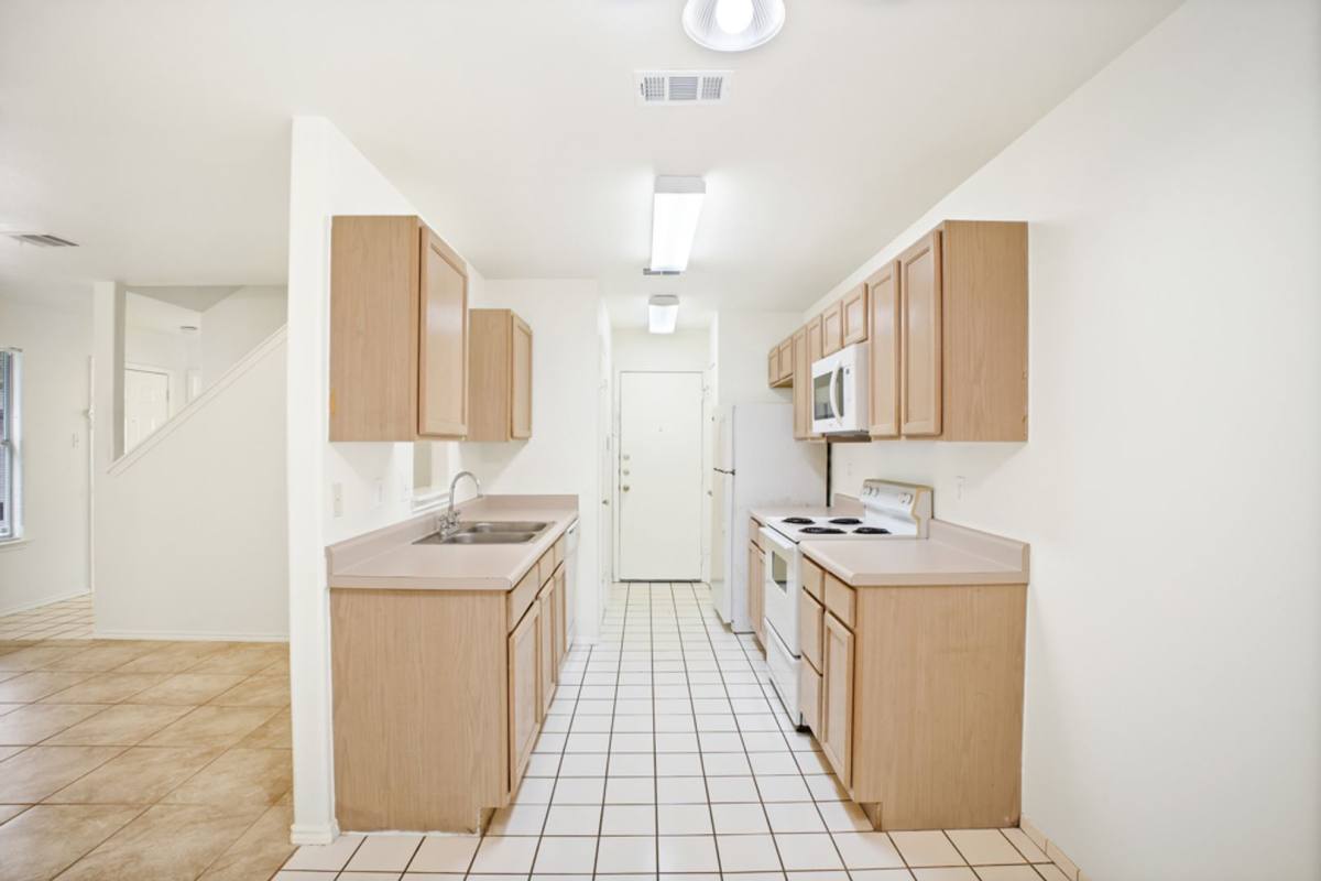 Townhouse for rent at 6054 Bantry Bay, San Antonio, TX 78240