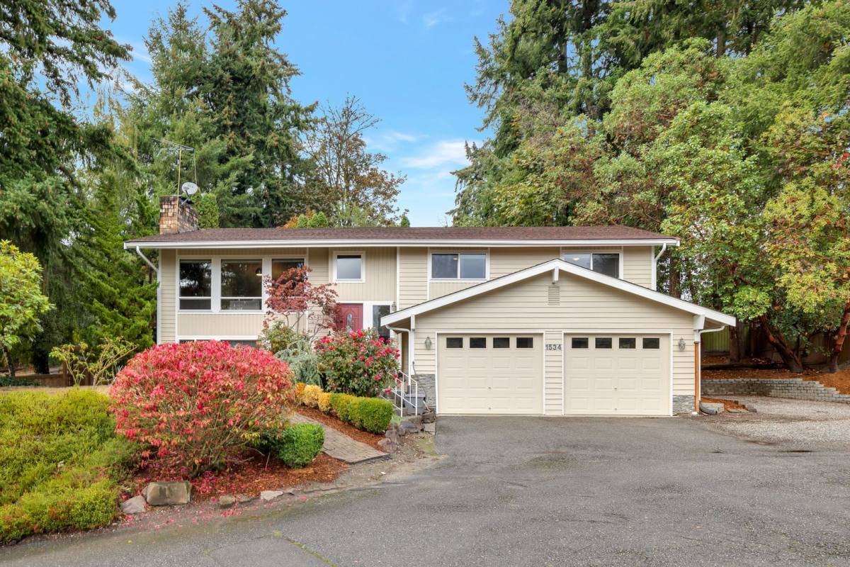 House for rent at 1534 5th Place, Kirkland, WA 98033