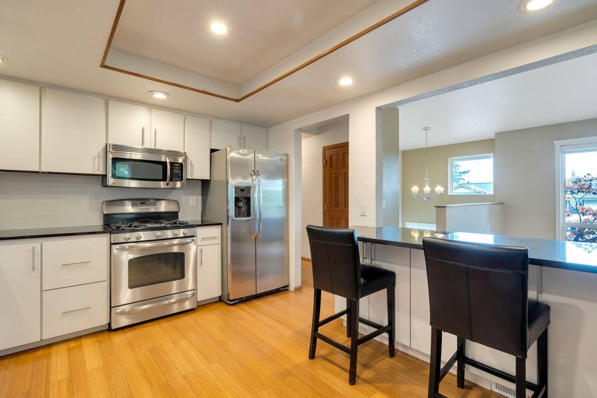 House for rent at 1534 5th Place, Kirkland, WA 98033