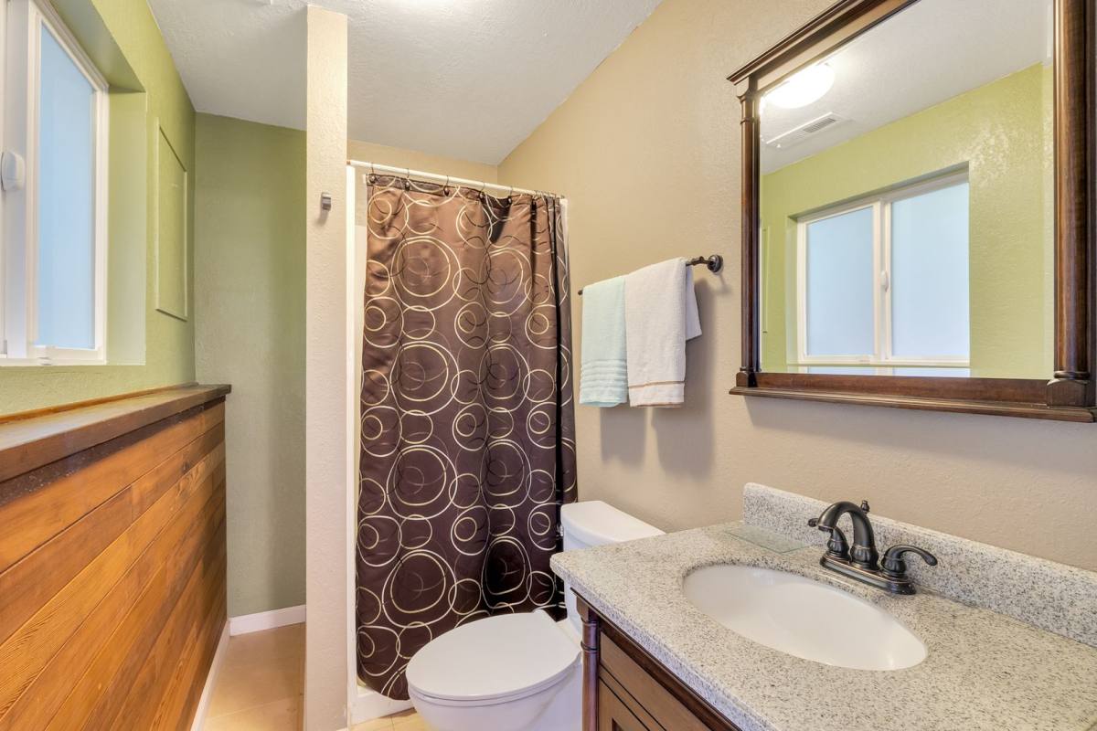 House for rent at 1534 5th Place, Kirkland, WA 98033