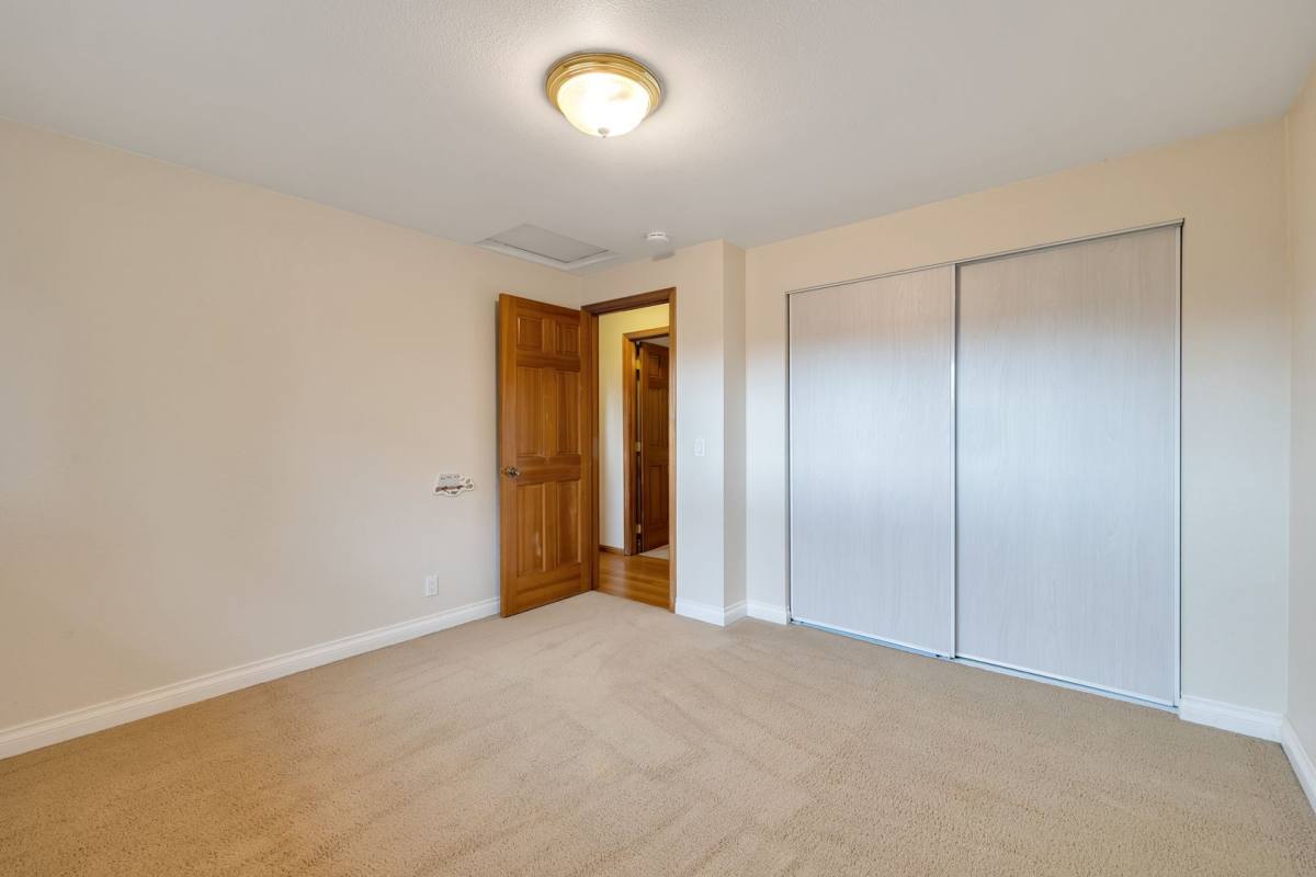 House for rent at 1534 5th Place, Kirkland, WA 98033