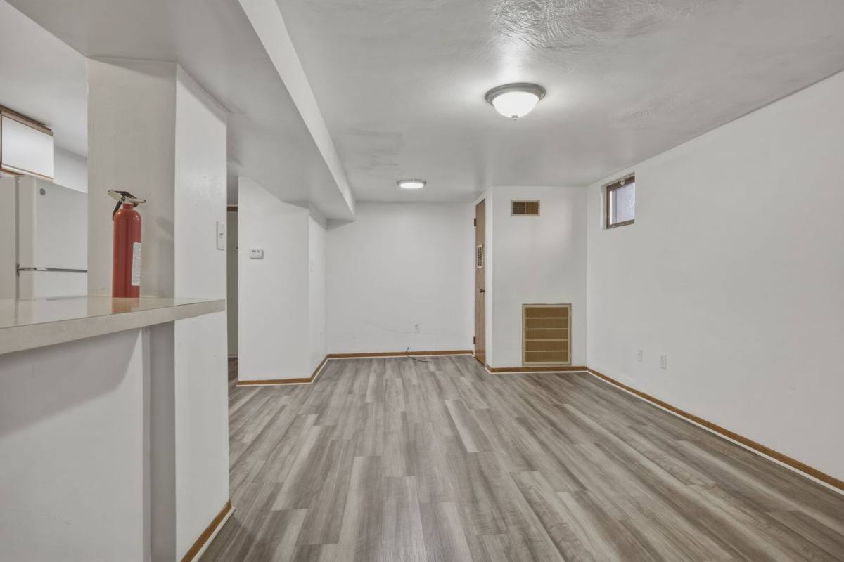 Apartment for rent at 325 Ella St, McKees Rocks, PA 15136