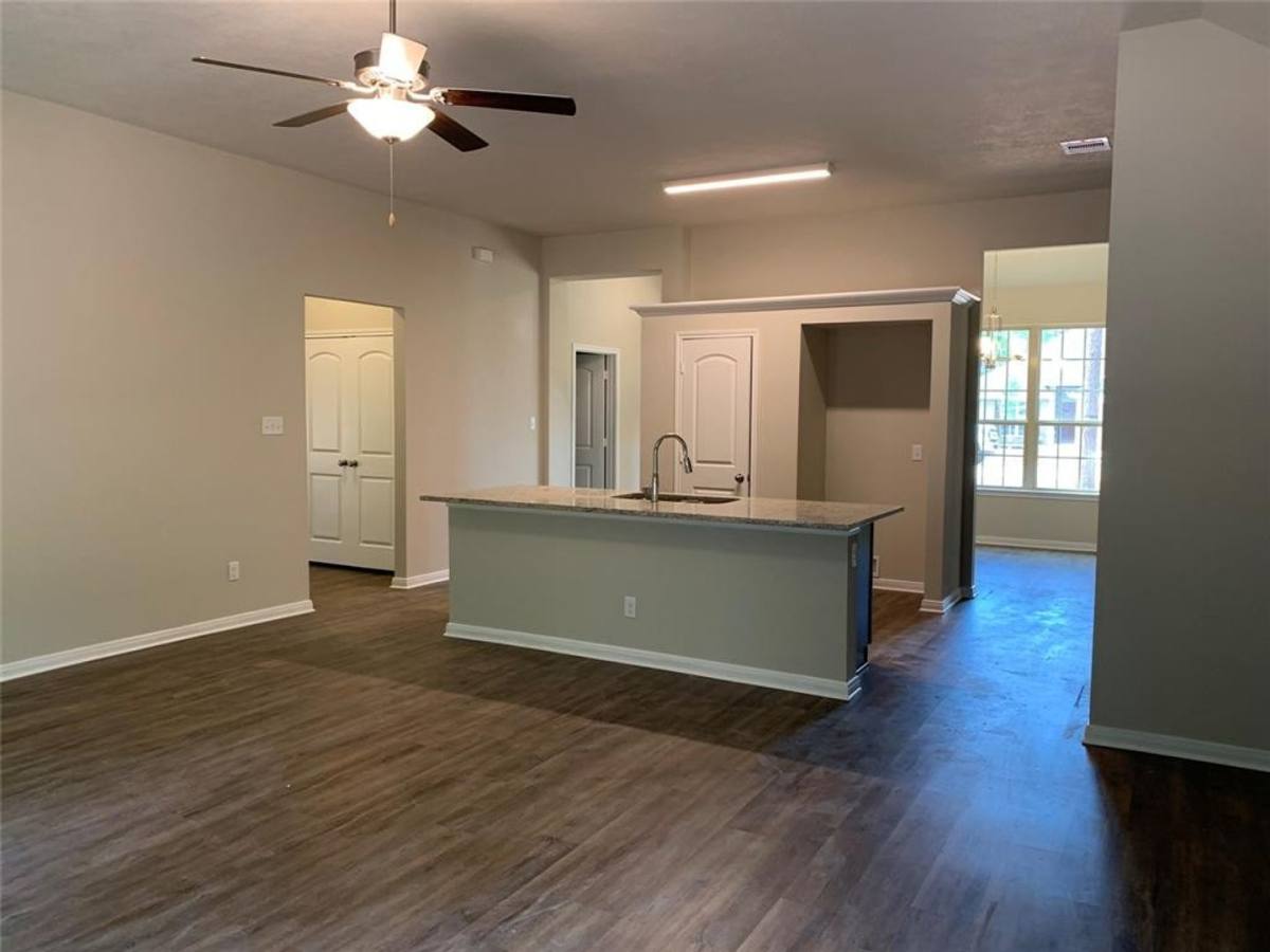 House for rent at 994 Arbor Crossing, Conroe, TX 77303