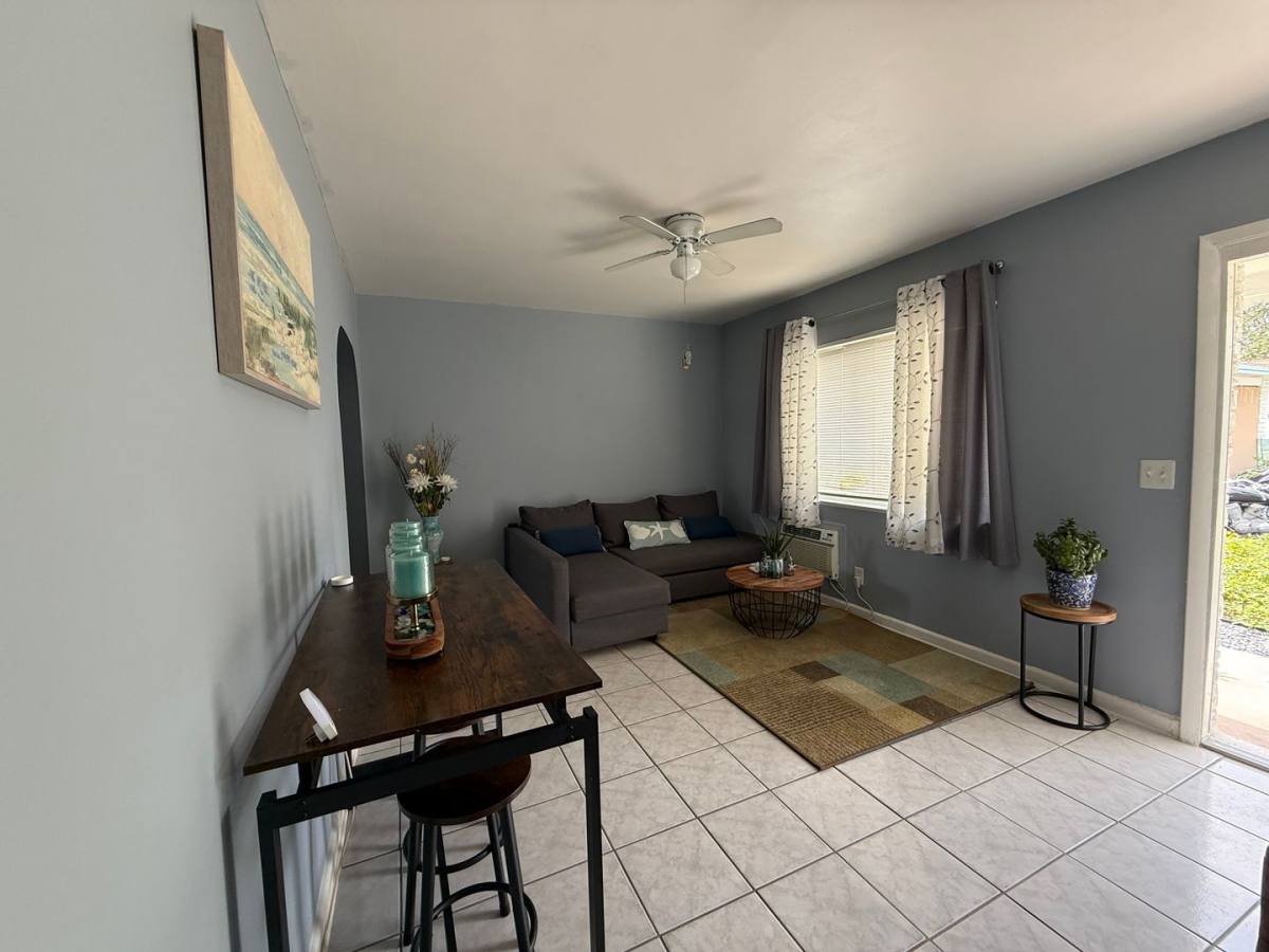 Apartment for rent at 710 S Federal Highway 6, Lake Worth Beach, FL 33460