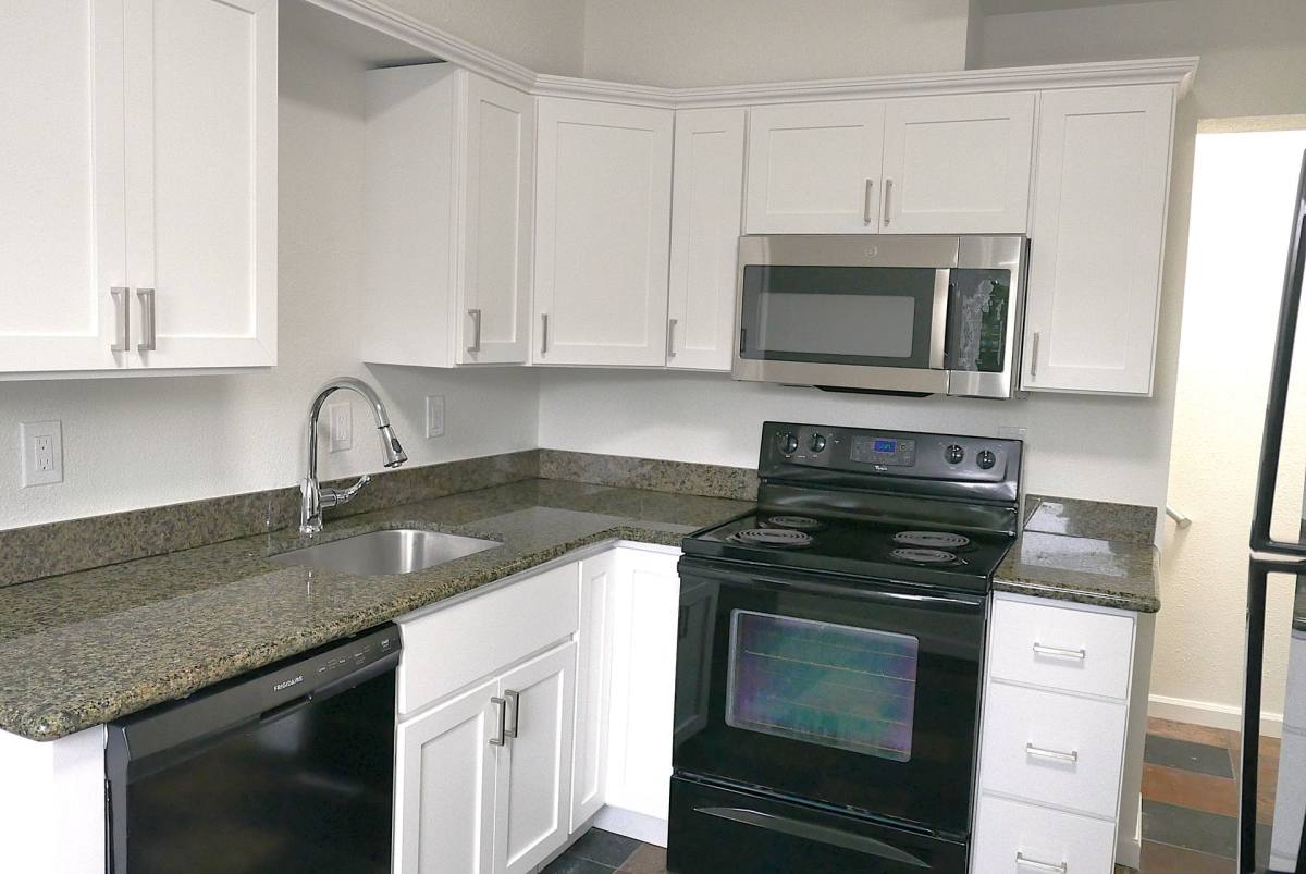 Apartment for rent at 984 NW Circle Blvd, Corvallis, OR 97330