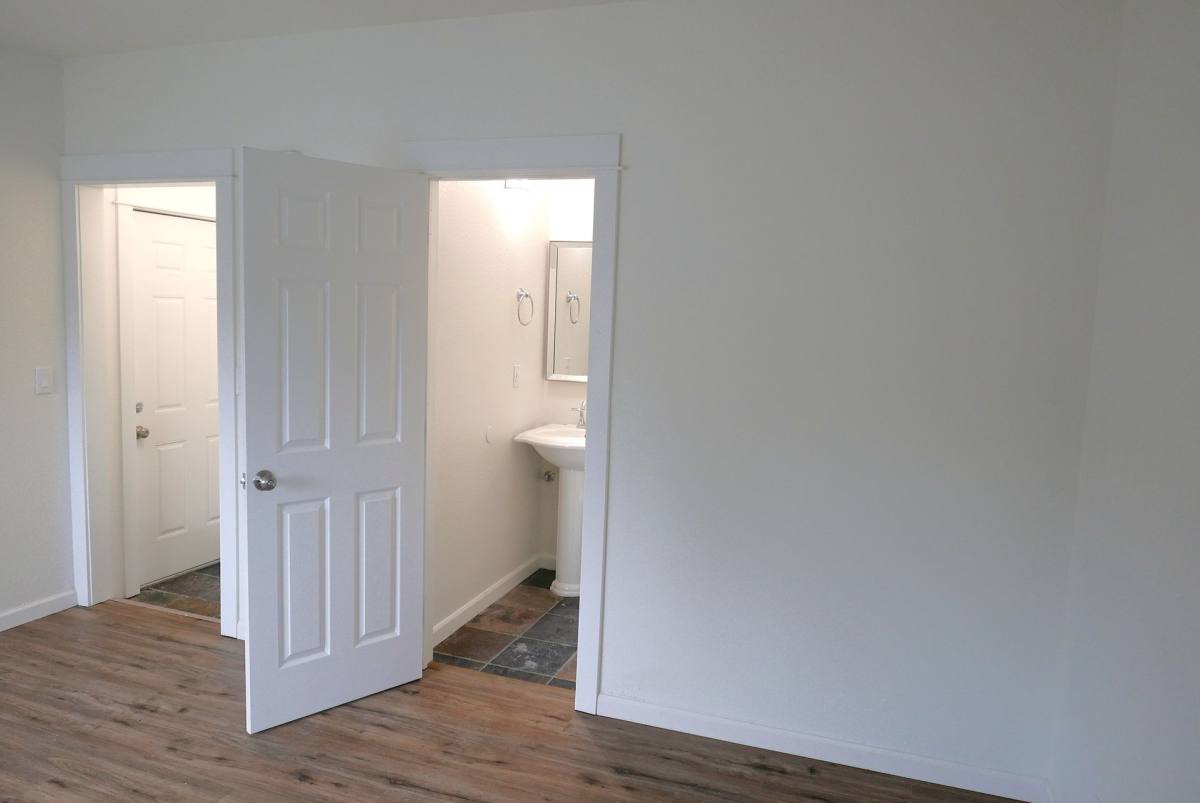 Apartment for rent at 984 NW Circle Blvd, Corvallis, OR 97330
