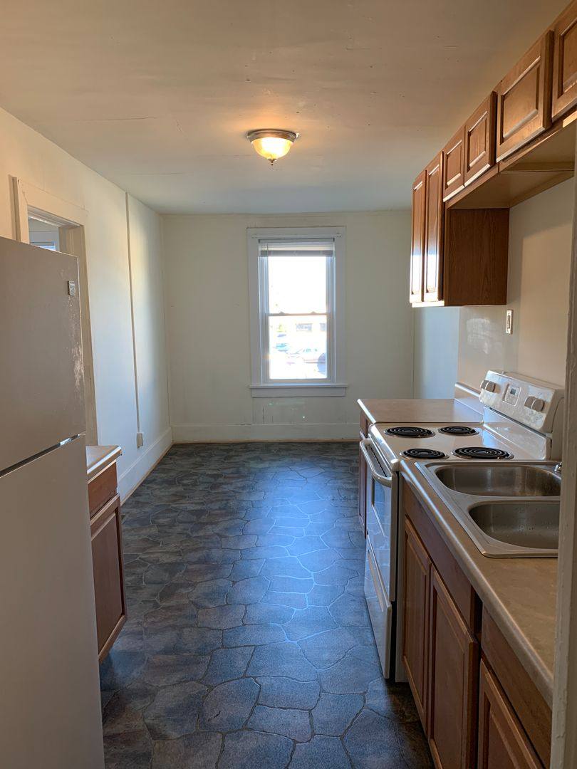 Apartment for rent at 823 Main St, Altavista, VA 24517